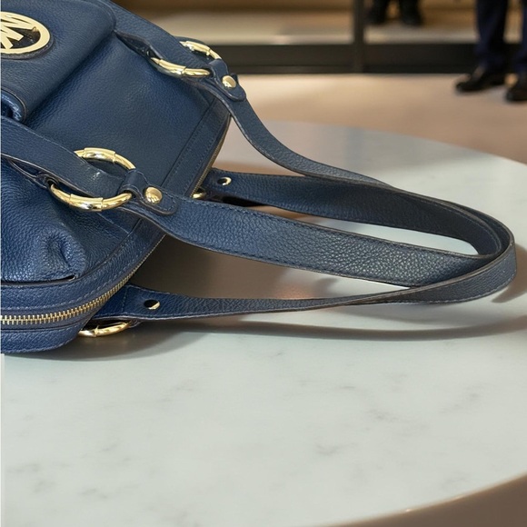 Authentic Michael Kors Navy Blue Pebble Leather Shoulder Bag! COA included - Picture 8 of 12